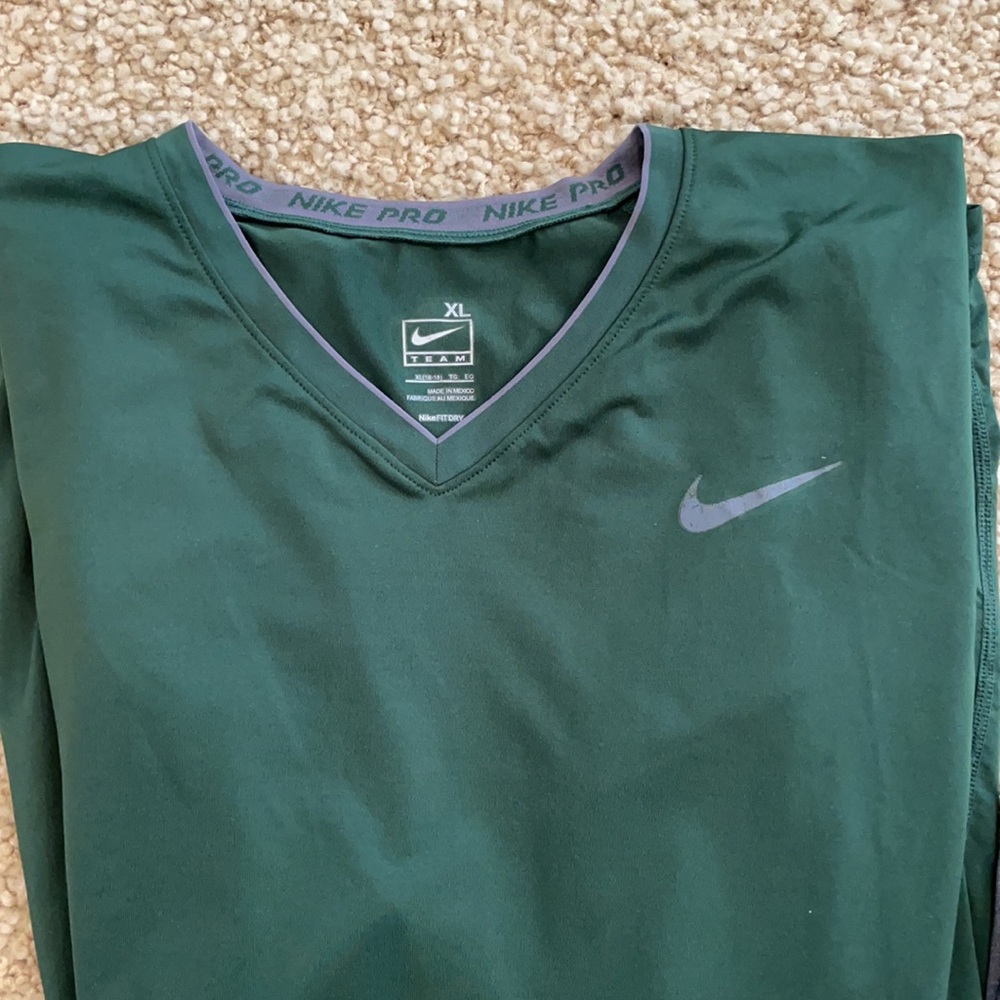 Nike dry fit bundle long sleeve tee - Picture 3 of 4